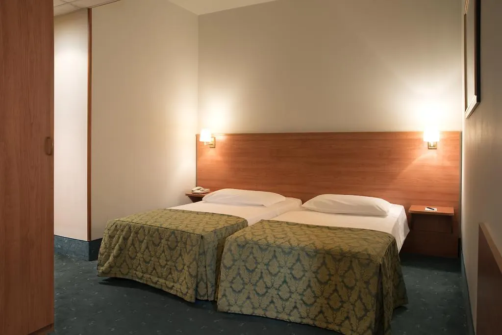 Hotel Re Lissone 3*,
